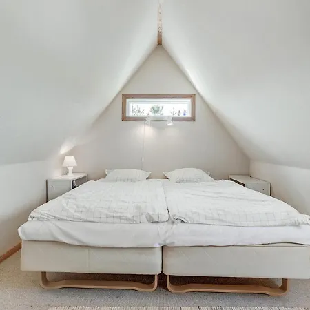 2 Bedroom Lovely In Holiday home Broager